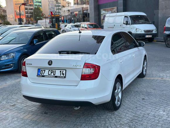 Sahibinden Skoda Rapid 1.2 TSI GreenTec Style 2015 Model İstanbul