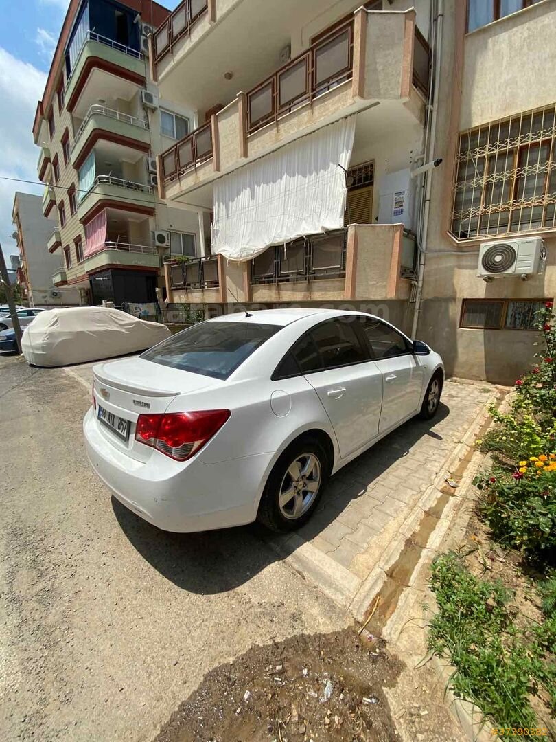 MS MOTORS CHEVROLET CRUZE OTOMATİK DÜŞÜK KM TESLA EKRAN CARPLAY TRAMERSİZ 5