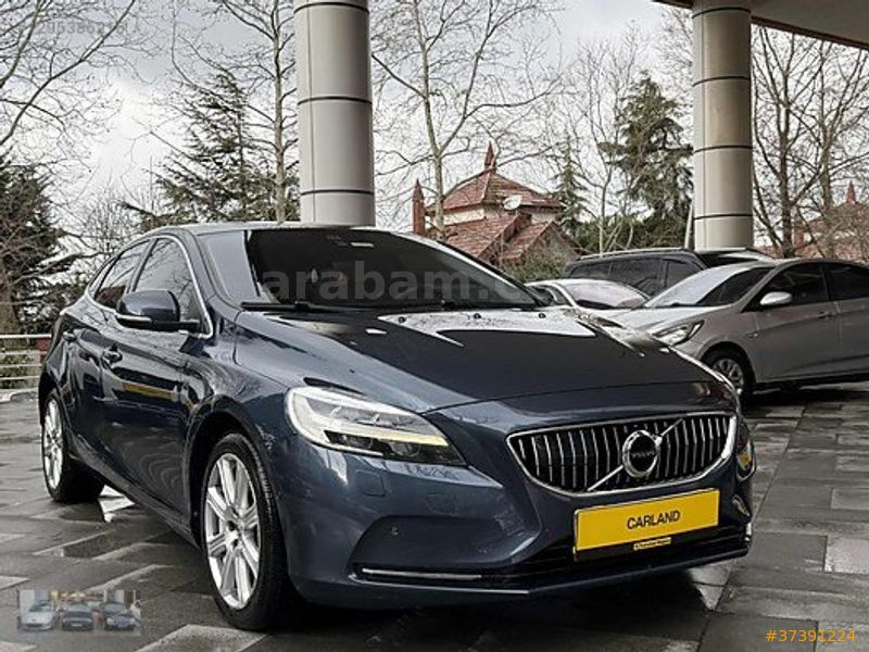 VOLVO V40 1.5 T3 INSCRİPTİON 2017 MODEL İSTANBUL 110.000 KM MAVİ