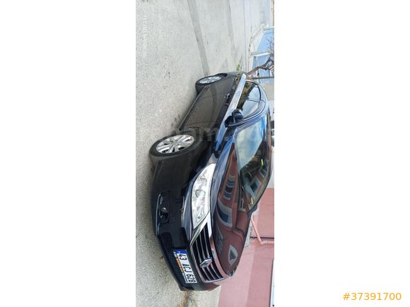 Sahibinden Renault Latitude 1.5 dCi Privilege 2012 Model Afyonkarahisar 246.000 km Siyah