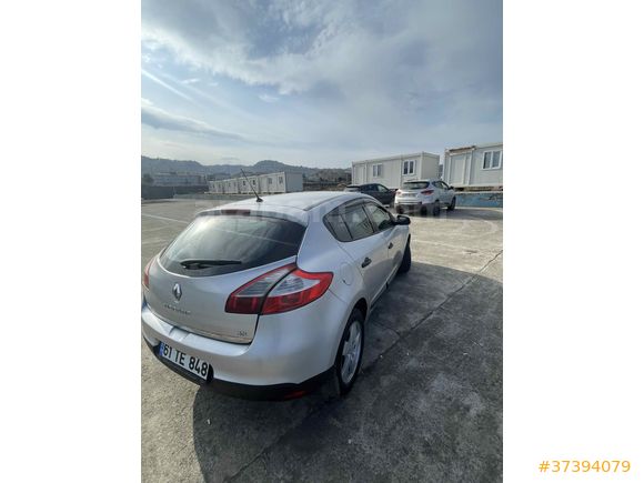 Sahibinden Renault Megane 1.5 dCi Authentique 2011 Model 
