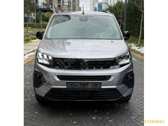 Sahibinden Peugeot Rifter 1.5 BlueHDI Allure 2025 Model
