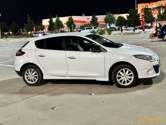 Sahibinden Renault Megane 1.5 dCi Expression 2011 Model