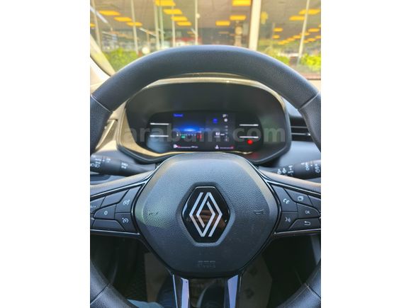 Renault Clio 1.0 TCe x-tronic 90 hp. joy yeni makyajlıTurbo Control 2024 Model