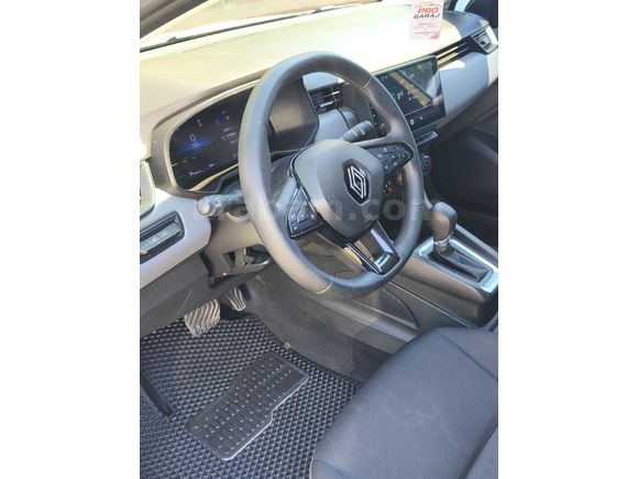 Renault Clio 1.0 TCe x-tronic 90 hp. joy yeni makyajlıTurbo Control 2024 Model
