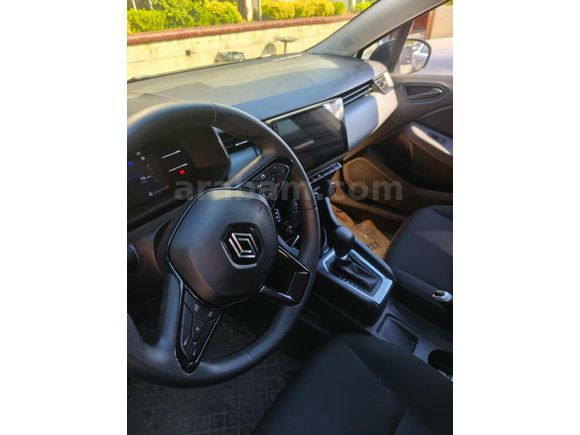 Renault Clio 1.0 TCe x-tronic 90 hp. joy yeni makyajlıTurbo Control 2024 Model