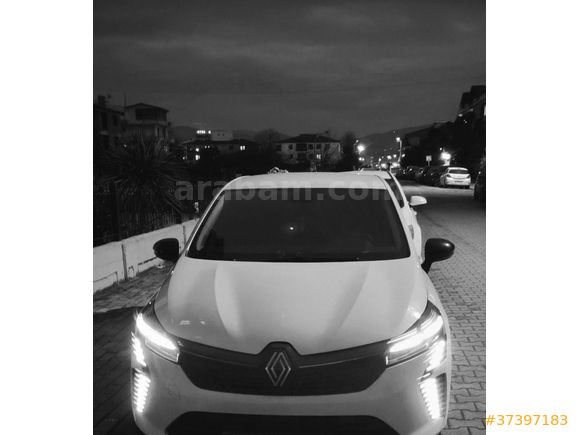 Renault Clio 1.0 TCe x-tronic 90 hp. joy yeni makyajlıTurbo Control 2024 Model