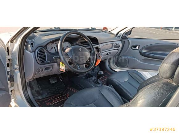 Sahibinden Renault Megane 1.6 Coupe Dynamique 2001 Model 