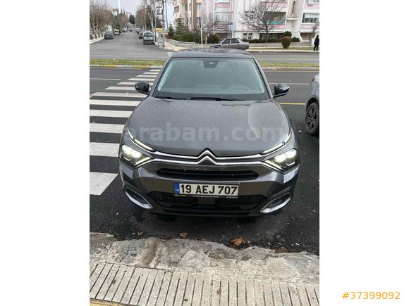 Sahibinden Citroen C4 X 1.2 PureTech Shine 2023 Model 