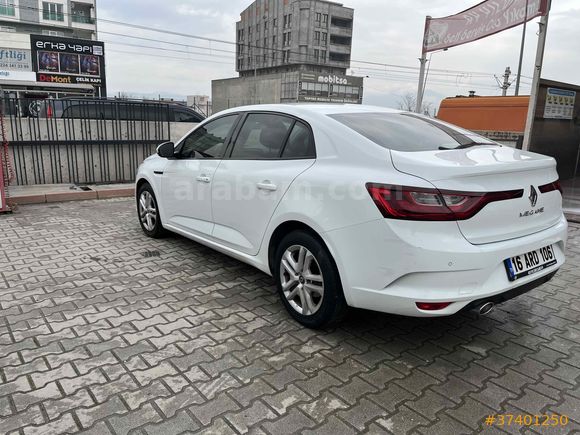 Memurdan tertemiz 2020 çıkışlı Megane 4