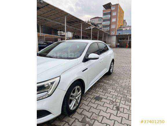 Memurdan tertemiz 2020 çıkışlı Megane 4