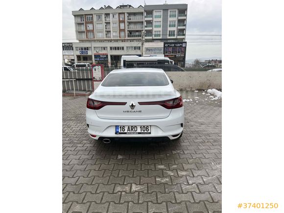 Memurdan tertemiz 2020 çıkışlı Megane 4