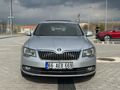 Sahibinden Skoda SuperB 1.6 TDI Prestige 2014 Model  189.000 km Gri (Gümüş)