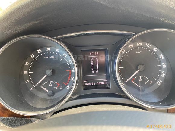 Sahibinden Skoda SuperB 1.6 TDI Prestige 2014 Model  189.000 km Gri (Gümüş)