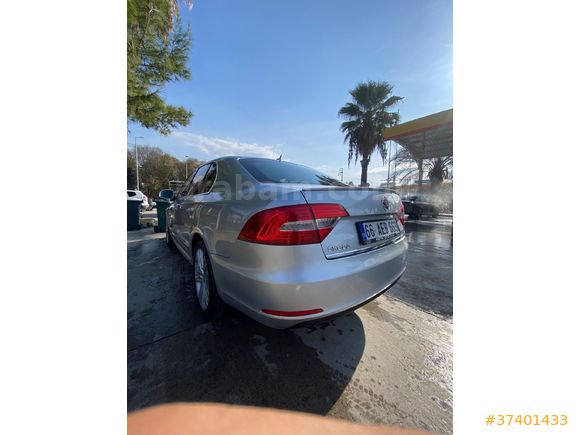 Sahibinden Skoda SuperB 1.6 TDI Prestige 2014 Model  189.000 km Gri (Gümüş)