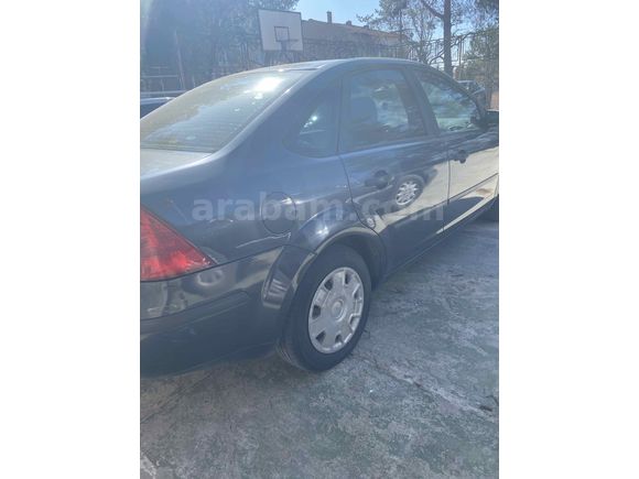 Sahibinden Ford Focus 1.6 TDCi Trend 2006 Model  271000 km Füme