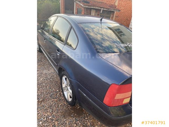 Sahibinden Volkswagen Passat 1.8 Basic 1997 Model 