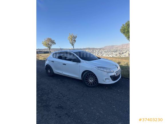 Sahibinden Renault Megane 1.5 dCi Dynamique 2011 Model 