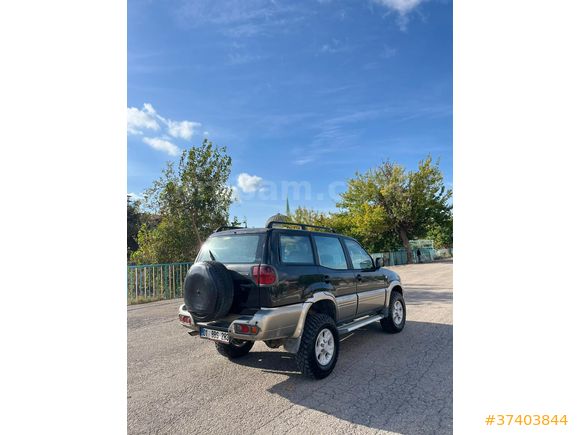 Sahibinden Nissan Terrano 2.7 TDI Elegance 2001 Model