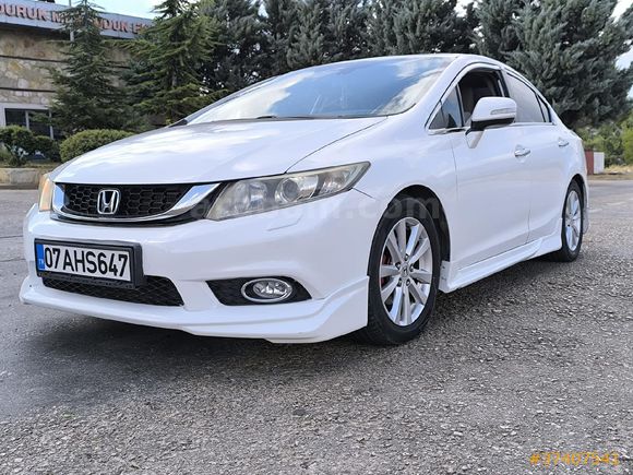 Sahibinden Honda Civic 1.6 i-VTEC ECO Elegance 2013 Model