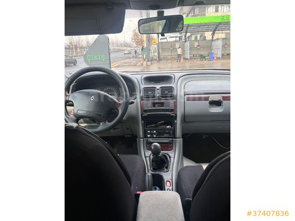 Sahibinden Renault Laguna 1.6 RXE 2000 Model