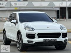 2017 ÇKŞ-BAYİ-CAYENNE-CARBON-21'JANT-VAKUM-NAVİ-18 YÖNLÜ KOLTUK