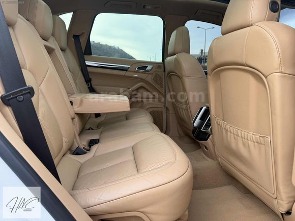 2017 ÇKŞ-BAYİ-CAYENNE-CARBON-21'JANT-VAKUM-NAVİ-18 YÖNLÜ KOLTUK