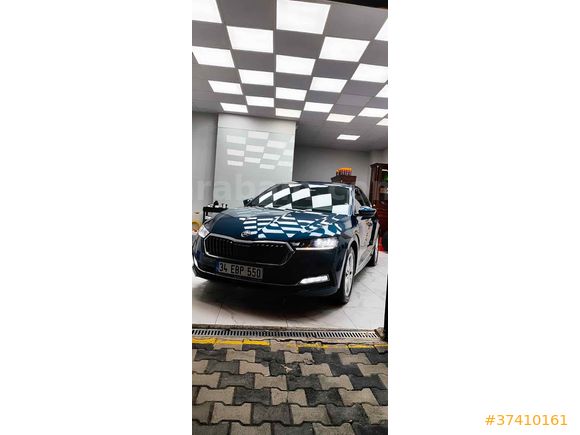 Sahibinden Skoda Octavia 1.5 e-Tec Premium 2021 Model 