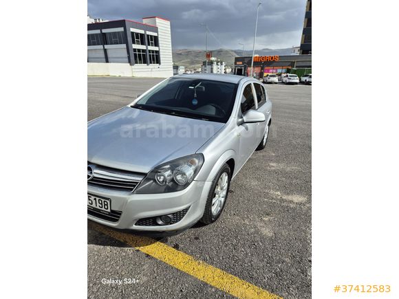 Sahibinden Opel Astra 1.4 Essentia 2011 Model