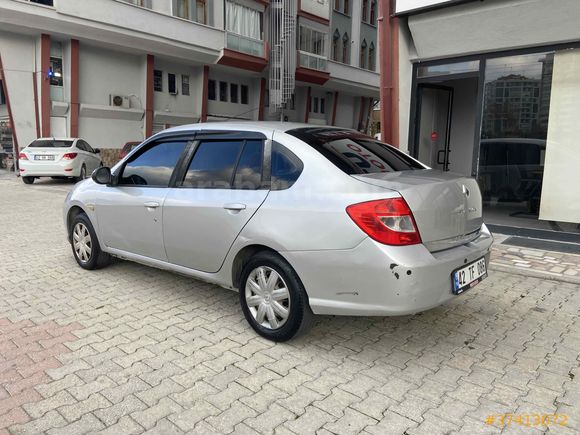 Renault Symbol 1.2 Authentique 2012 