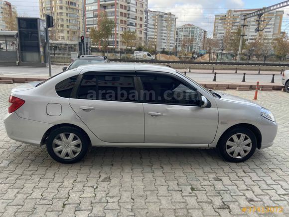 Renault Symbol 1.2 Authentique 2012 