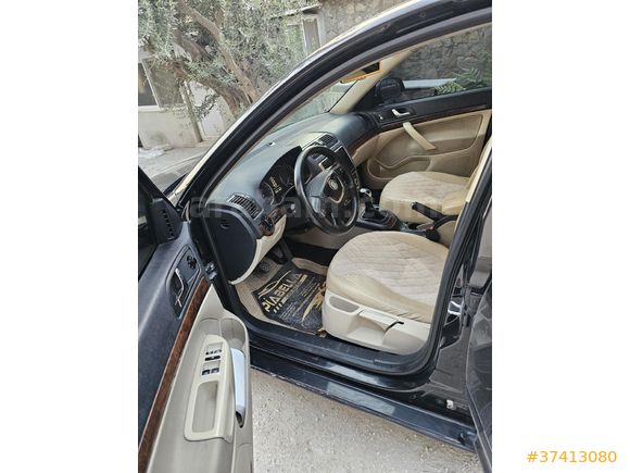 Sahibinden Skoda Octavia 1.6 TDI Active 2012 Model  370.000 km Siyah