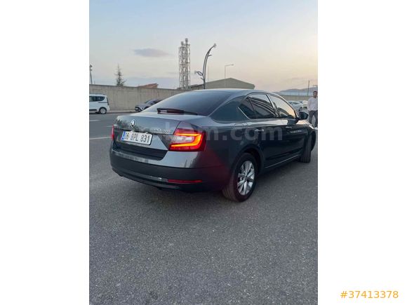 Sahibinden Temiz Skoda Octavia 1.6 TDI Style 