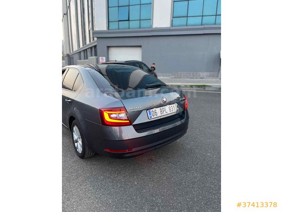 Sahibinden Temiz Skoda Octavia 1.6 TDI Style 