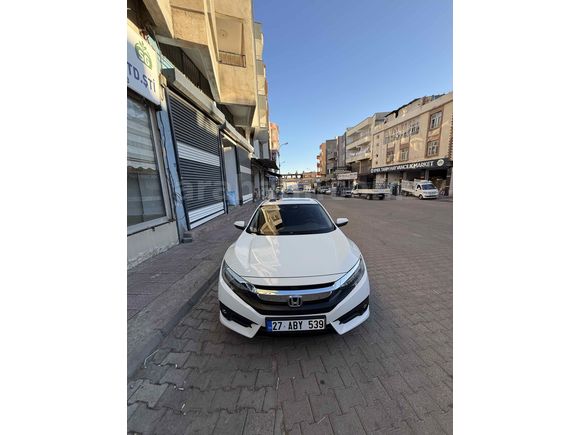 İKİNCİ SAHİBİNDEN SATILIK HATASIZ BOYASIZ OTOMATİK FABR. LPG 77000 KM