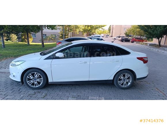 Sahibinden Ford Focus 1.6 TDCi Style 2012 Model  TAKASLAR DEGERLENDİRİLİR.