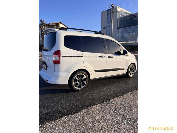 Sahibinden Courier 1.0 EcoBoost Titanium Plus 2023 Model  Garantisi  Devam etmekte