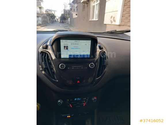 Sahibinden Ford Tourneo Courier 1.6 TDCi Titanium Plus 2020 Model