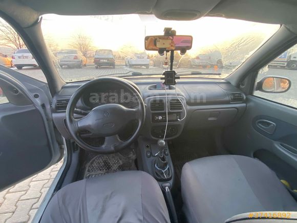 Sahibinden Renault Clio 1.4 RNA 2001 Model 