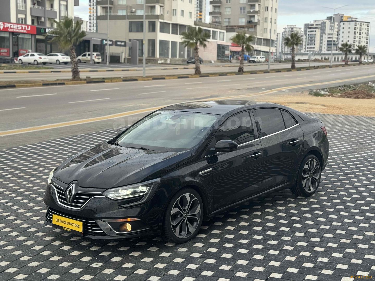 RENAULT MEGANE 1.5 DCİ ICON 2016 MODEL ADANA 198.000 KM SİYAH