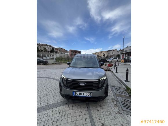 Yetişen alır Sahibinden Ford Tourneo Courier 1.0 EcoBoost Titanium 2024 Model 