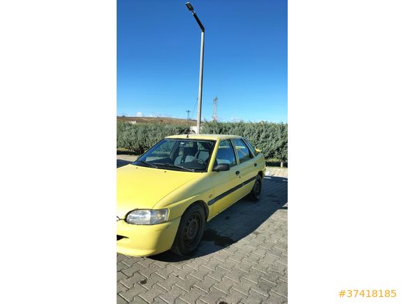 Sahibinden Ford Escort 1.6 16V 1999 Model  350.000 km Sarı
