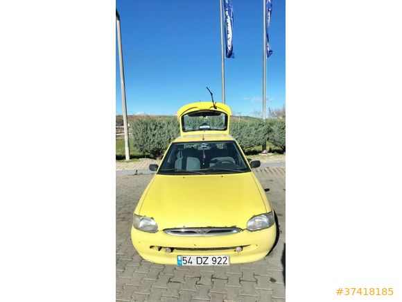 Sahibinden Ford Escort 1.6 16V 1999 Model  350.000 km Sarı