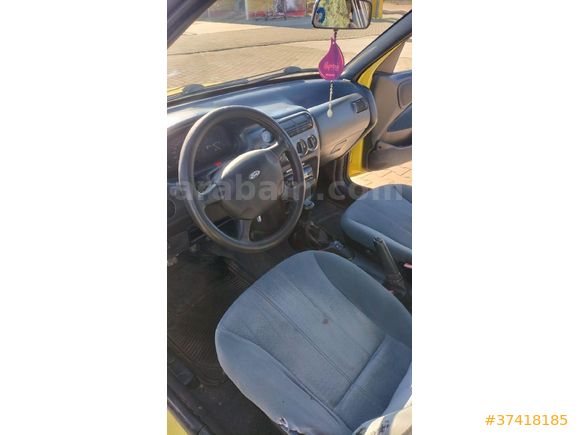 Sahibinden Ford Escort 1.6 16V 1999 Model  350.000 km Sarı