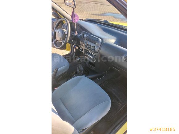 Sahibinden Ford Escort 1.6 16V 1999 Model  350.000 km Sarı