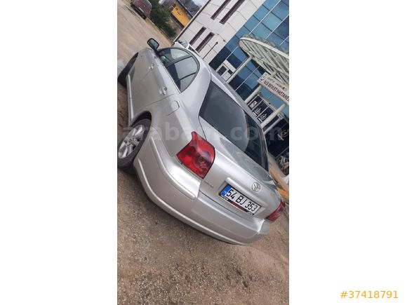 Sahibinden Toyota Avensis 2.0 Elegant 2005 Model