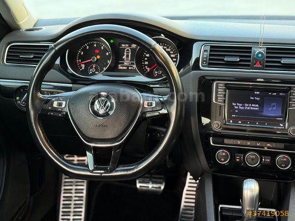 Sahibinden Volkswagen Jetta 1.2 TSi BlueMotion Highline 2016 Model  251.000 km Gri (Gümüş)