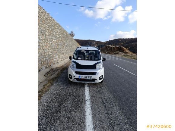 Sahibinden Fiat Fiorino Combi 1.3 Multijet Premio 2017 Model  158.000 km Beyaz