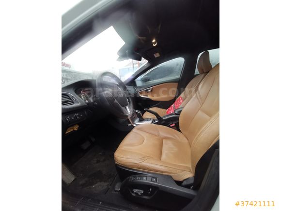 Sahibinden Volvo V40 Cross Country 1.5 T3 Advance 2017 Model