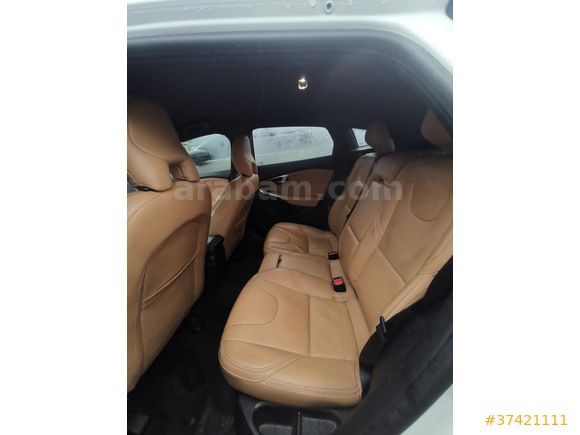 Sahibinden Volvo V40 Cross Country 1.5 T3 Advance 2017 Model